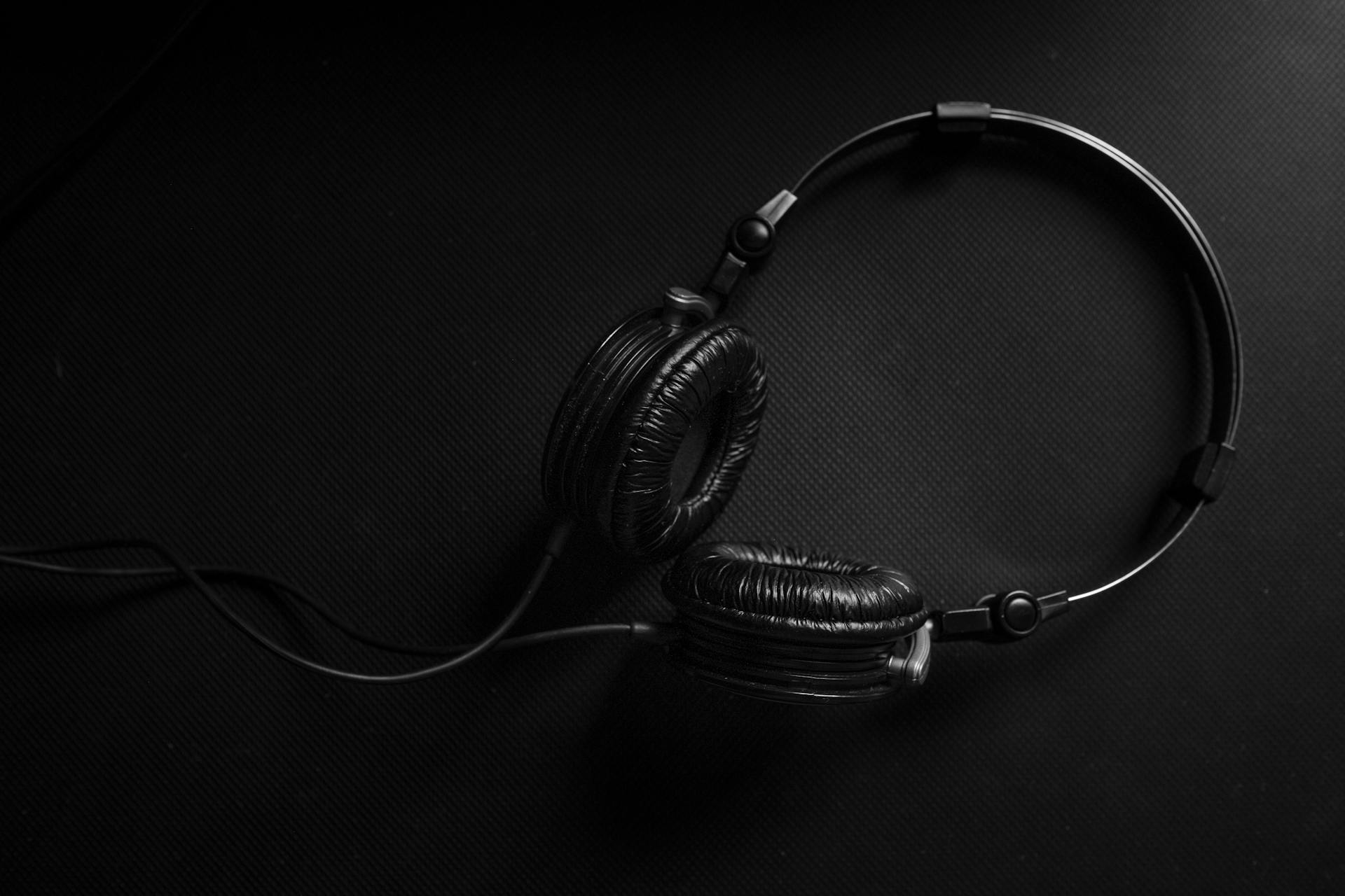 AUDIO